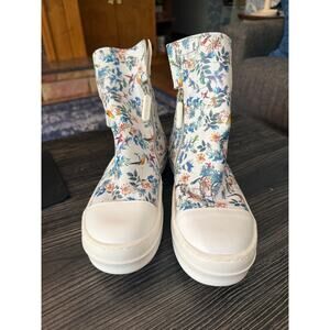 Johnny Was Feathered Friends High Top Sneakers Sz. 37